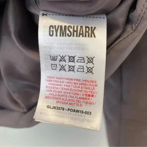 Gymshark‎ Oversized Puffer Jacket Size S Purple Lavender & Pink Slight Cropped - Picture 5 of 10